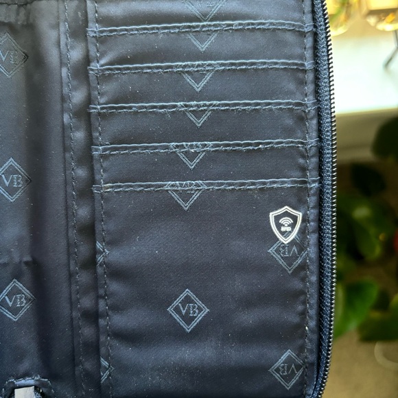 NWOT Vera Bradley 3-in-1 Crossbody Bag - Picture 7 of 7